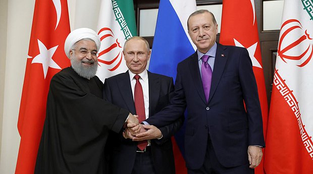 Хасан Роухани, Владимир Путин и Реджеп Эрдоган после встречи в Сочи, 22 ноября 2017 года