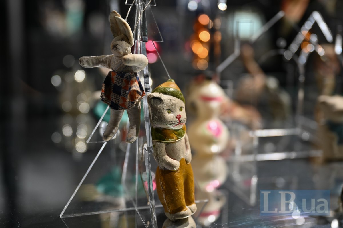 Харківські артільні іграшки 30-40х років, виготовлені методом гарячої штамповки