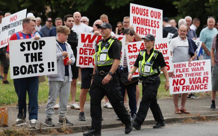 ЗМІ: у квітні США депортували рекордні понад 8000 дітей-мігрантів