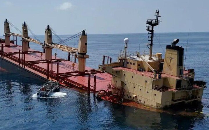 США: потоплене у Червоному морі судно з добривами становить загрозу довкіллю та кораблям