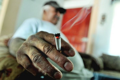 ​ВОЗ оценила экономический ущерб от курения в триллион долларов