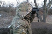 Один военный ранен на Донбассе в понедельник