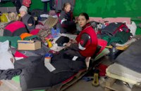 "Азов" показал фото детей в бункере "Азовстали" и просит мир организовать их эвакуацию