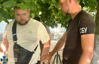 Посадовця однієї з міськрад Житомирщини підозрюють у незаконному бронюванні 
