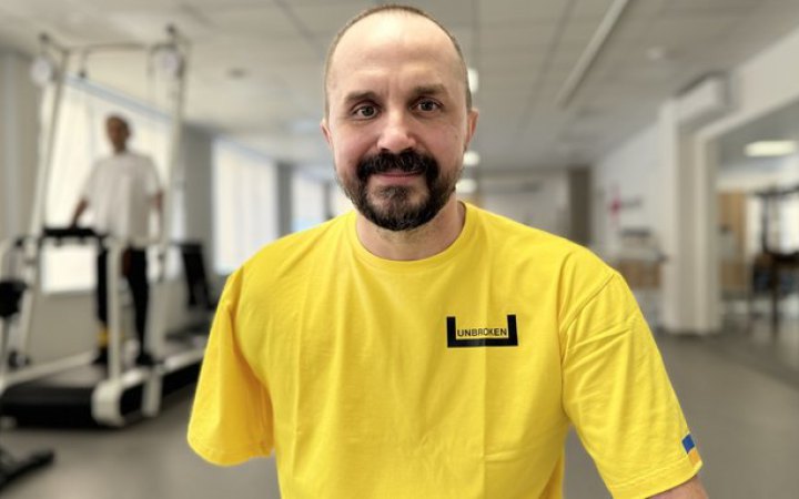 «Для нас не існує “наші хлопці” чи “ненаші”». Робочий день штаб-сержанта, який після важкого поранення допомагає побратимам 