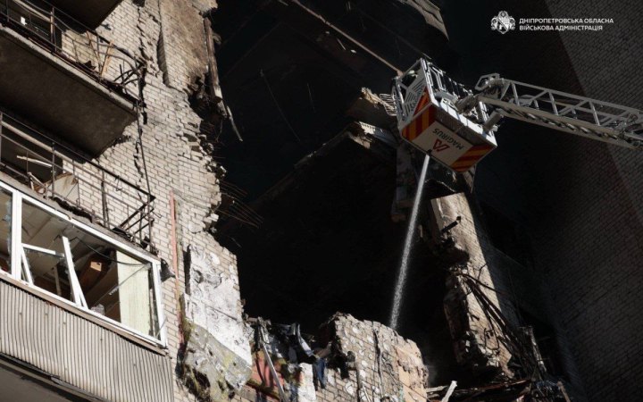 Головне за ніч та ранок четверга, 23 квітня: атака на Дніпро, майже 160 боєзіткнень, удари по залізниці на Житомирщині