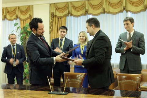 "Укрпочта", аэропорт "Борисполь" и МАУ подписали меморандум о развитии почтовых перевозок