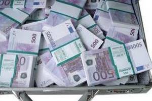 На Кипр доставили 5 миллиардов евро из Франкфурта 