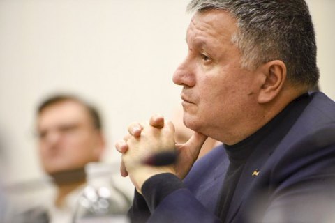 Шмыгаль похвалил Авакова за "хорошие качества в управлении кризисом"