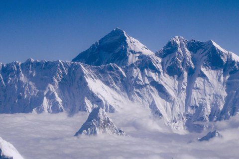 На Евересті вперше цього року загинули альпіністи
