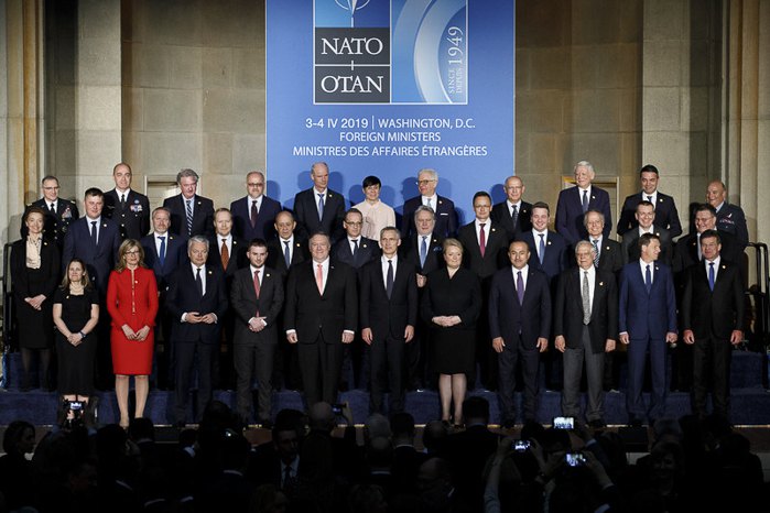 Міністри закордонних справ країн-членів НАТО під час зустрічі з нагоди 70-річчя Організації
Північноатлантичного договору у Вашингтоні, 4 квітня 2019.