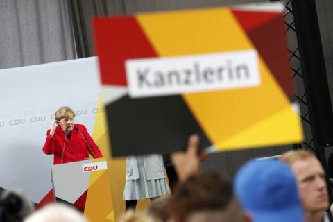 Партія Меркель лідирує на виборах у Бундестаг