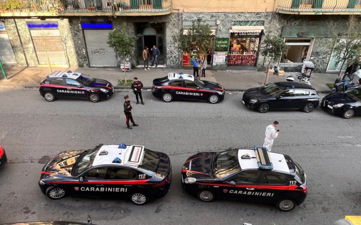 У Неаполі під час пограбування банку злодії утримували 25 людей у заручниках