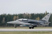 Армія Чехії готова передати Україні винищувачі L-159