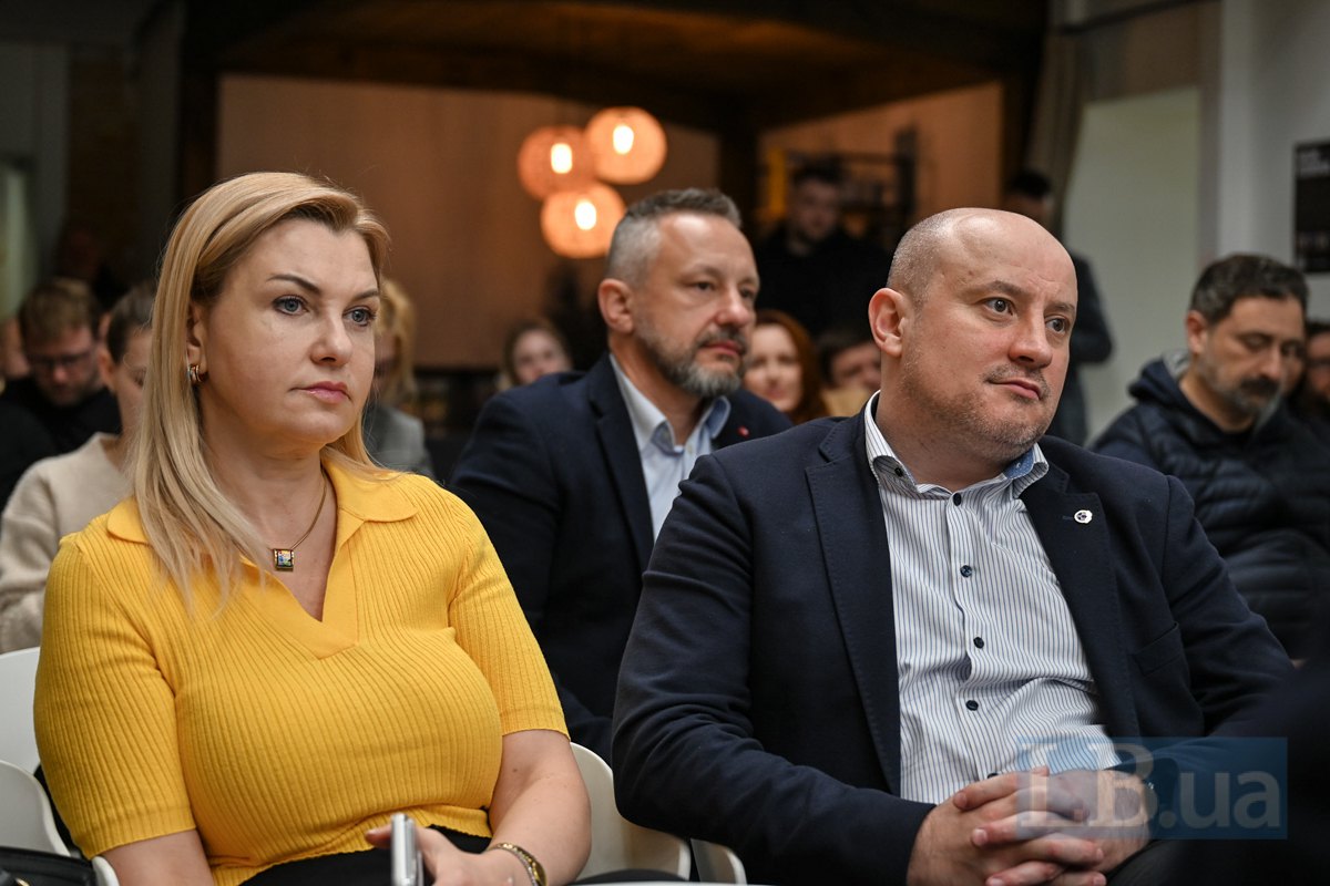 Оксана Продан, Петро Андрющенко і Олександр Слобожан 