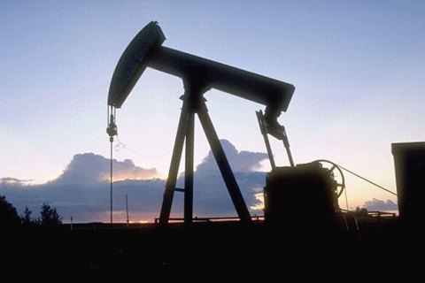Ціна на нафту впала нижче за 35 доларів уперше з 2004 року