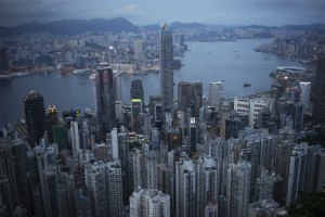 У Гонконгу в результаті ДТП розсипалися $4,5 млн