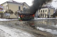 В Харькове на остановке горела маршрутка
