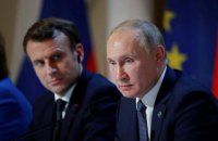 Путин и Макрон обсудили конфликт на Донбассе