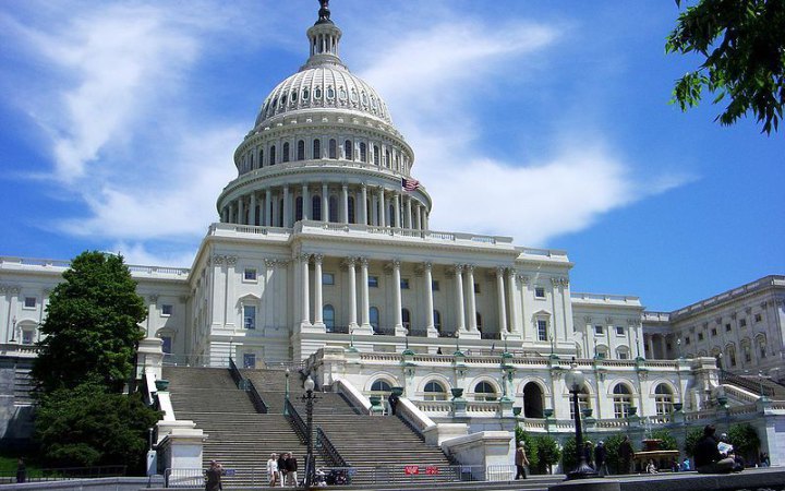 Вклалися у дедлайн: Сенат США встиг запобігти шатдауну