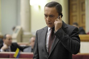 Мартиненко відшкодував вартість зламаних у Раді мікрофонів
