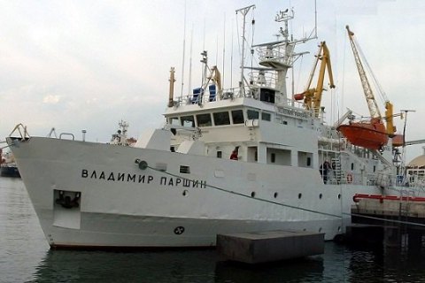 Єдине в Україні науково-дослідне судно, яке простоювало з 2010 року, почали ремонтувати
