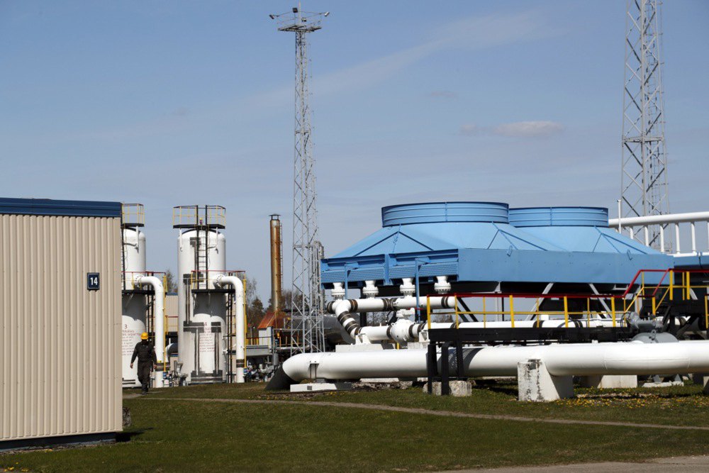 Газове сховища Інкукалнс поблизу міста Рагана, Латвія.