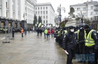 Поліція Києва посилила охорону біля Офісу президента 