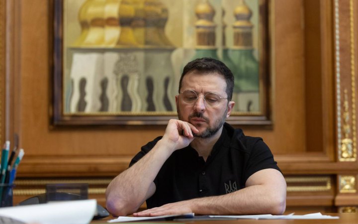 Зеленський ввів у дію санкції проти Арбузова, Клюєва та Поліщука