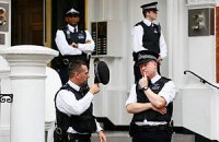В Великобритании атаковали здание посольства России