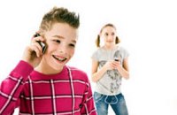 Смартфоны способствуют сексуальным успехам подростков, - социологи