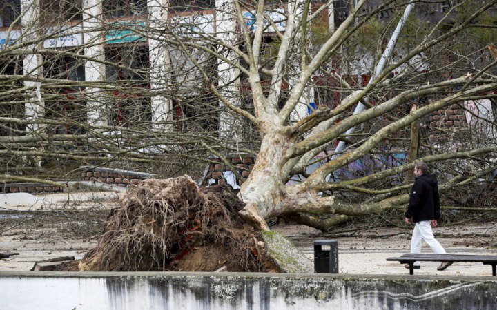 У Португалії внаслідок шторму Крістін загинули п'ятеро людей