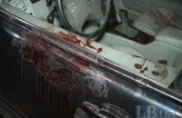 В Дарницком районе Киева ночью зарезали военного и ранили ножом в шею таксиста