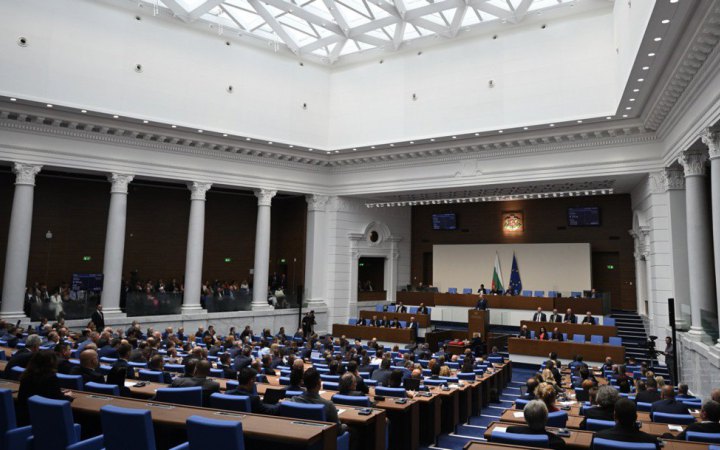 Болгарський парламент схвалив декларацію проти розміщення своїх військ в Україні