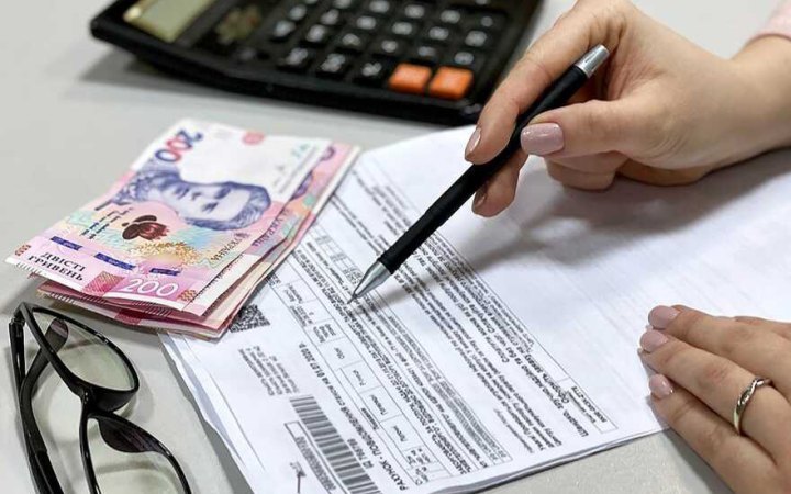 Комунальні підприємства зобов'язали повернути споживачам майже мільйон гривень 