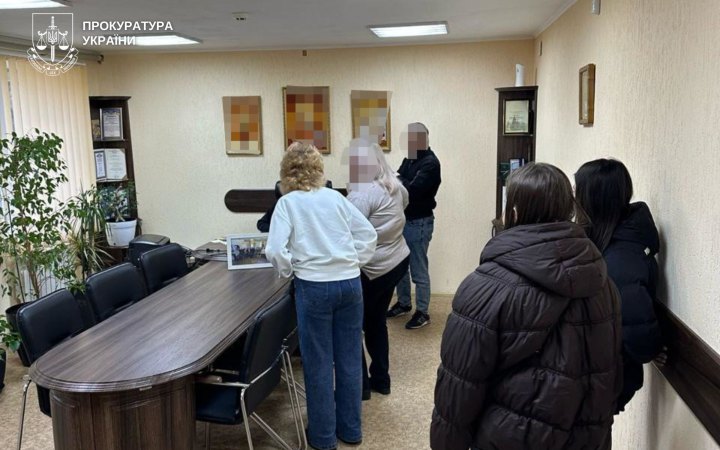 На Дніпропетровщині судитимуть учасників схеми, які привласнювали гроші на похованні військових