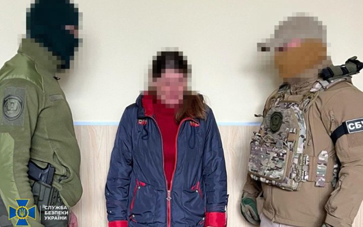 ​СБУ затримала мешканку Мирнограда за підозрою в коригуванні ворожого вогню на Покровському напрямку