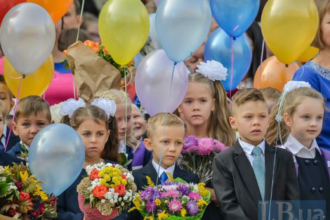 В Днепре депутатам запретили выступать в школах 1 сентября