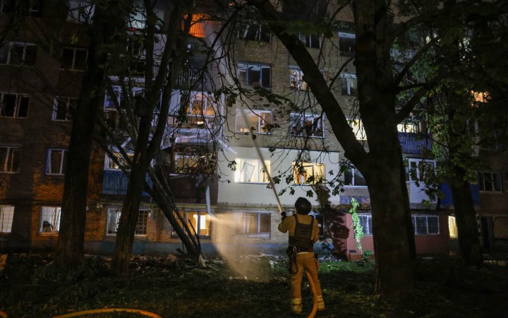 Зеленський відреагував на масовану атаку РФ по Києву: "Лише додаткові санкції змусять Москву припинити вогонь"