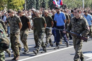 В ООН назвали "парад полонених" у Донецьку військовим злочином