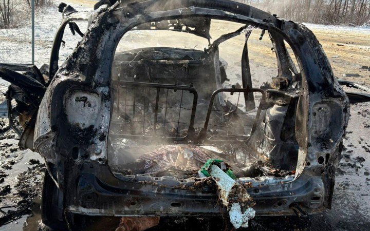 На Харківщині росіяни дроном атакували авто первинної меддопомоги, є жертви