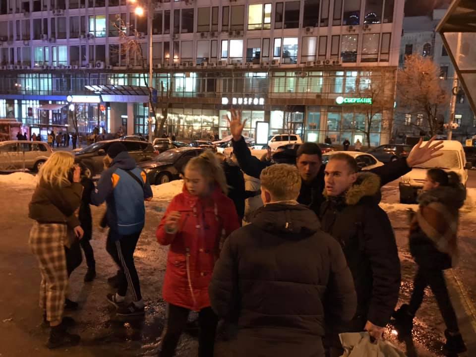 В центре Киева подростки жестоко избили мужчину