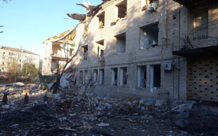 Обстріли Херсонщини: російські війська поранили людину та пошкодили газогін