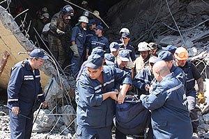 Азаров считает халатность причиной аварии на шахте в Донецкой области