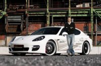 Шевченко сделал своей Porsche модный тюнинг
