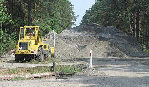Будівництво доріг у Дніпровсько-тетерівському лісомисливському господарстві