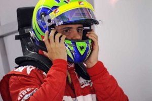 Масса выиграл первую практику на "Гран-при Бахрейна"