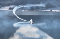 В Австрии во время авиашоу самолет упал в озеро 