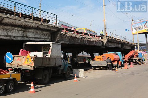 Китайцы отремонтируют Шулявский мост в Киеве
