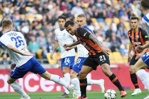 Мораес на последней минуте не забил пенальти в ворота "Динамо" и сохранил интригу в чемпионате Украины